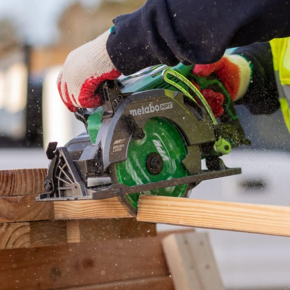 Metabo HPT 36V MultiVolt 7-1/4 Inch Rear Handle Circular Saw, Tool Only – No Battery, Lightest Weight in Its Class, 53° Bevel Capacity, High-Capacity Cutting, C3607DWAQ4(36V MV Rear Handle Circular Saw (Tool Only))