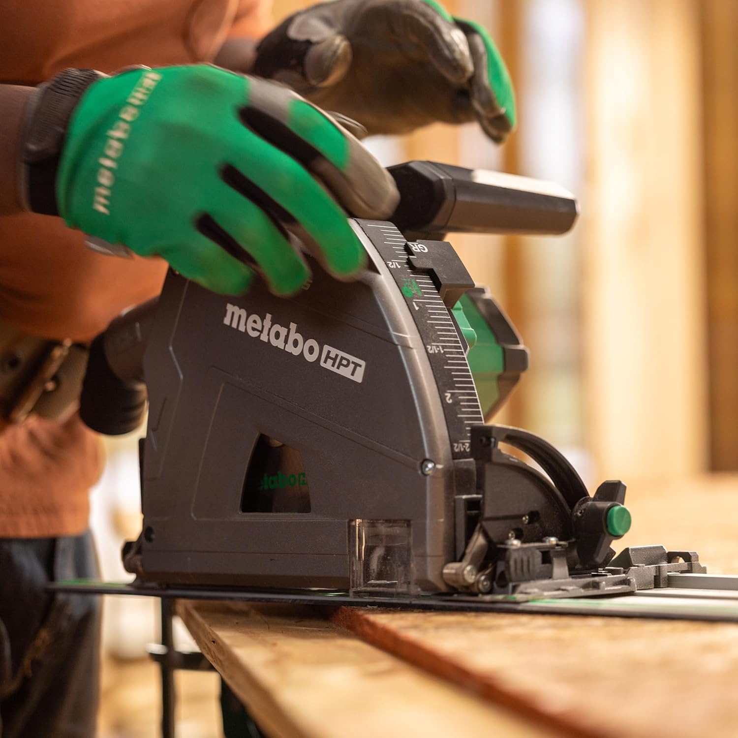 Metabo HPT 36V MultiVolt 6-1/2″ Cordless Track Saw Kit, Adjustable Bevel -1 to 46°, Over 2-1/2″ Cutting Depth, Lightweight Design, Includes 4.0Ah Metabo Battery and Rapid Charger, C3606DPA