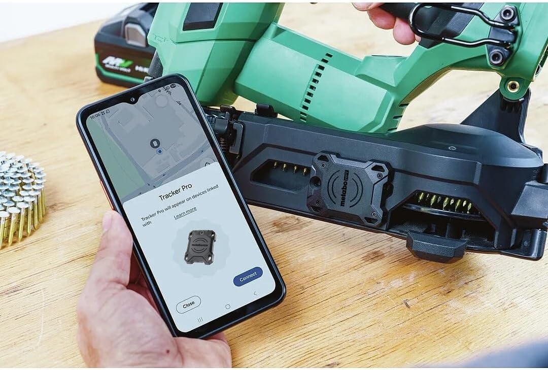Metabo HPT Tracker Pro, 200 Ft Bluetooth Range, 3-Year Battery Life, IP 67 Rating, Internal Speaker, Smart Alerts, Multiple Ways to Attach to Tools, 383312M